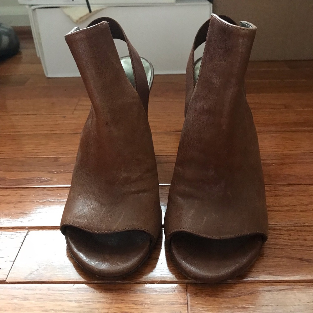 Stuart Weitzman Boot Heel 6.5 - image 2